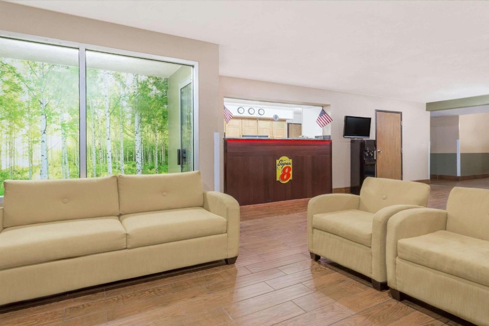 Super 8 by Wyndham Cedar City Main image